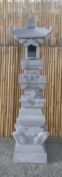 Product image 4 of the product “Balinese Temple, casted with Paras Stone, with open small temple on top, with step at bottom, 190cm. Mulitparted ”
